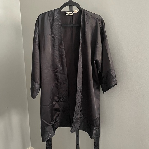 Vintage Victoria Secret Gold Label Light Black Satin kimono Robe OS Fits Most - Picture 1 of 3